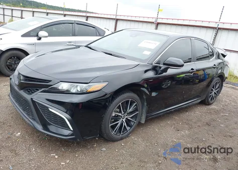 2023 Toyota Camry Se z USA, uszkodzony, nr VIN 4T1T11AK9PU790400